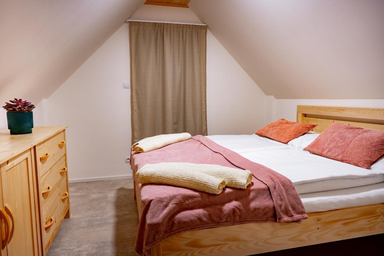 Apartmany None Branná 외부 사진