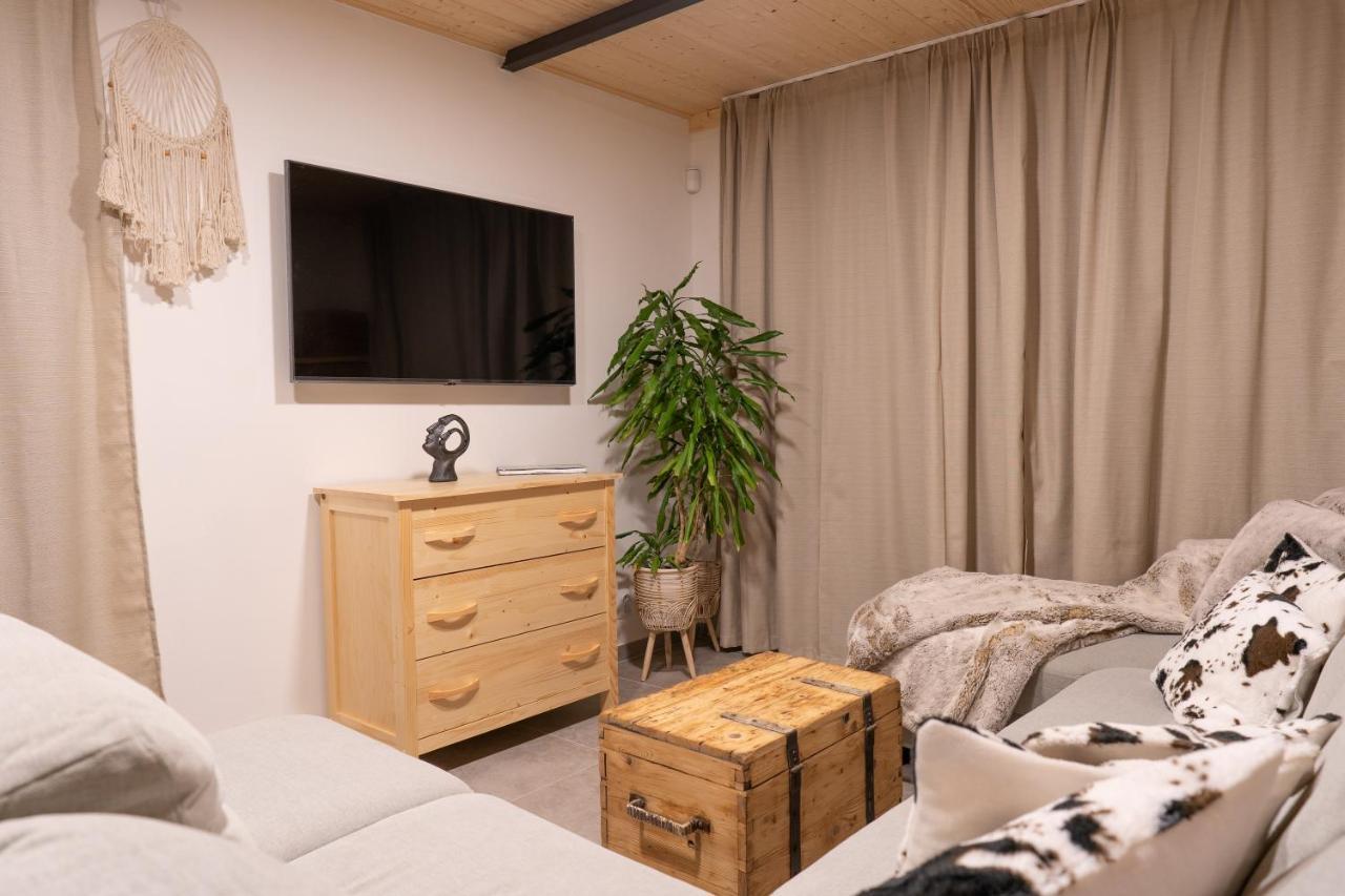 Apartmany None Branná 외부 사진